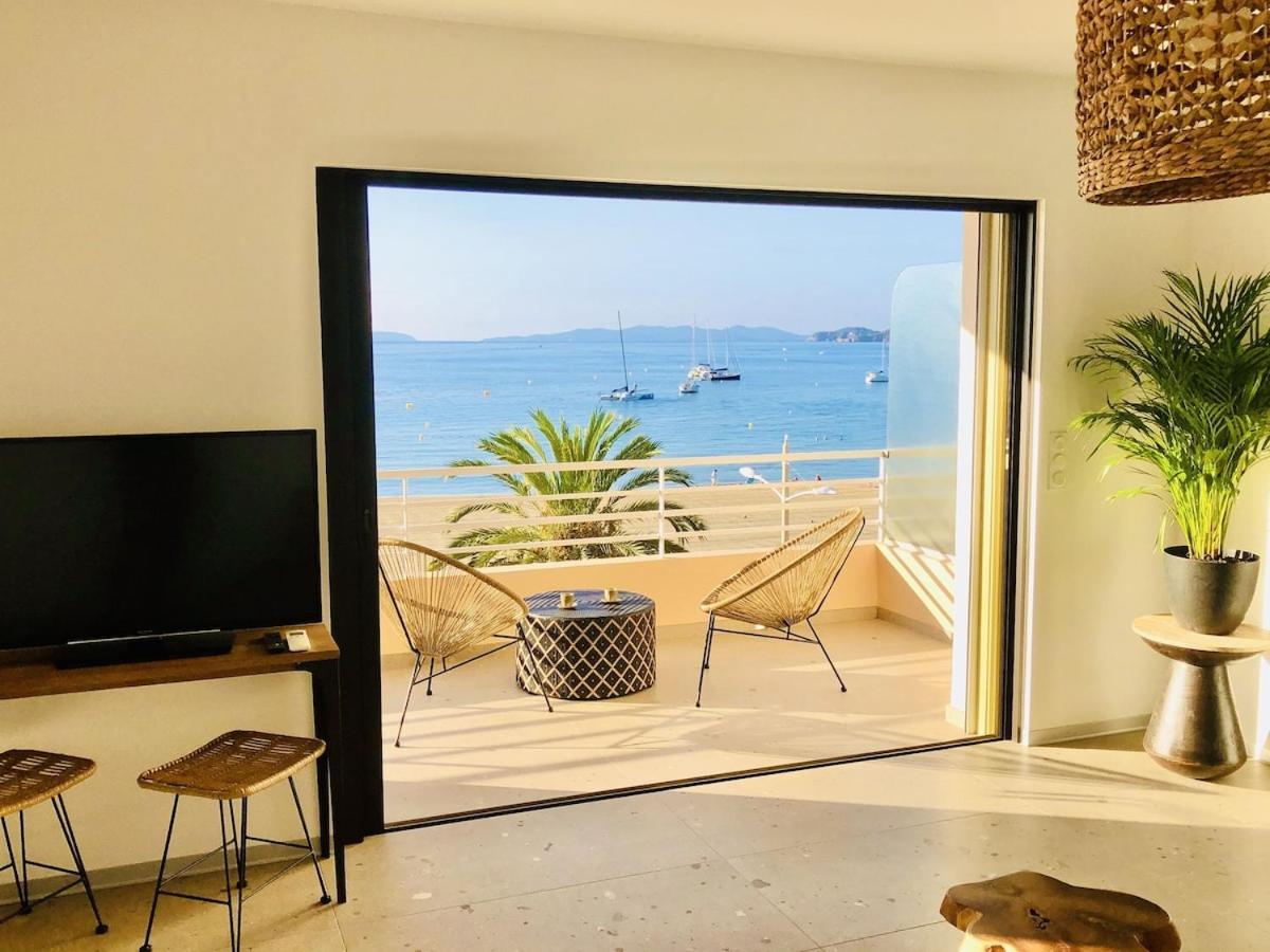 Appartement T3 Lumineux Traversant Totalement Neuf En Face De La Plage Front De Mer Vue Sur Les Iles Vue Mer Panoramique Assuree Residence De La Plage Centre Ville Du Lavandou 3Eme Etage Avec Ascenseur Appartement T3 Le Lavandou Exterior photo
