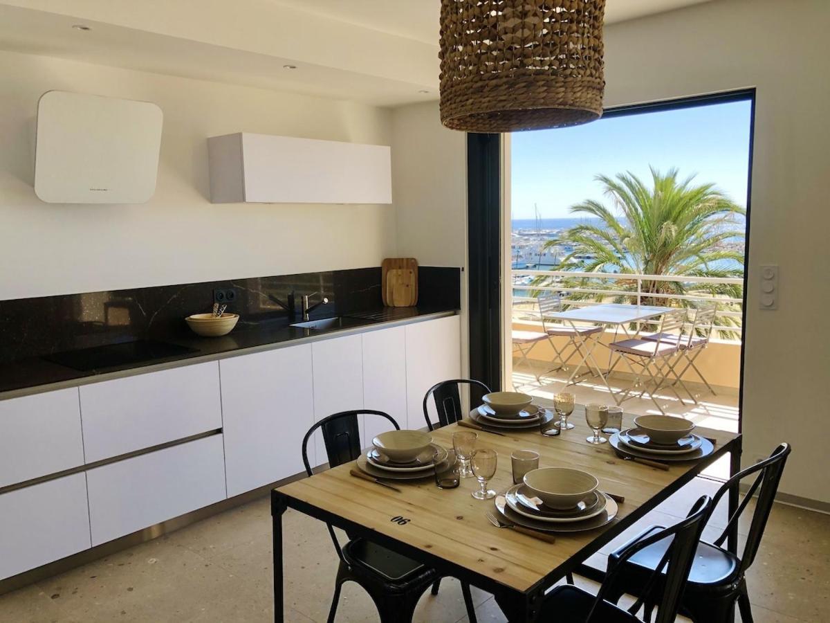 Appartement T3 Lumineux Traversant Totalement Neuf En Face De La Plage Front De Mer Vue Sur Les Iles Vue Mer Panoramique Assuree Residence De La Plage Centre Ville Du Lavandou 3Eme Etage Avec Ascenseur Appartement T3 Le Lavandou Exterior photo